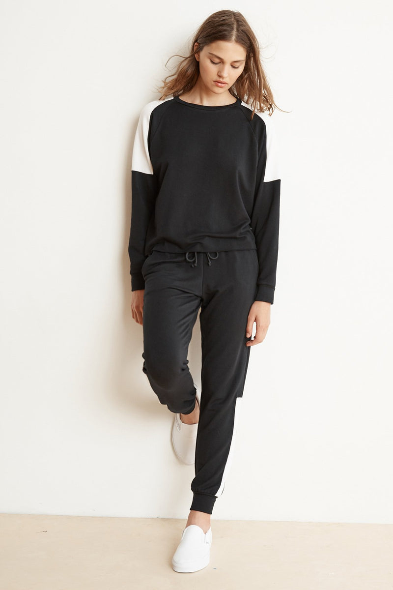 BRYN LUXE FLEECE COLORBLOCK PULLOVER WITH SANDY JOGGER