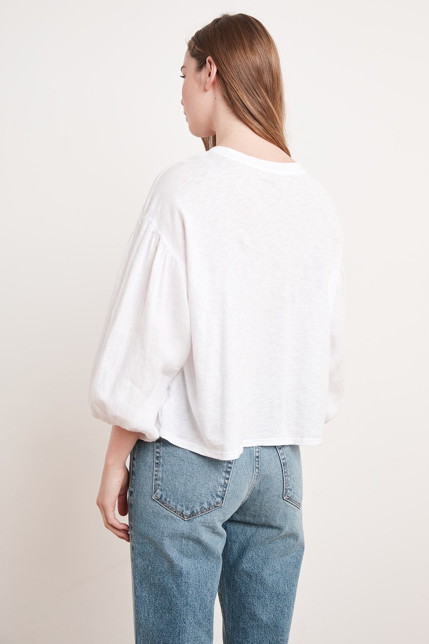 GENEVIEVE CONTRAST PUFF SLEEVE TEE