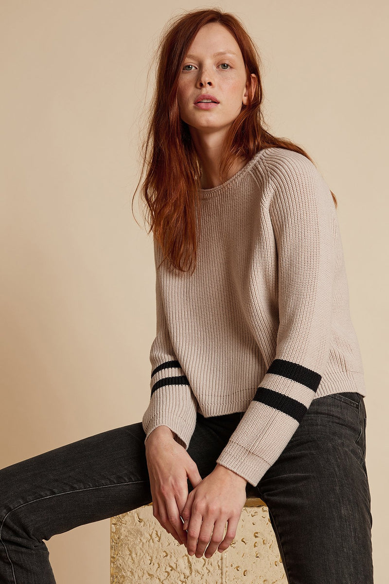 CHASEN ENGINEERED STITCHES RAGLAN SWEATER