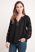 HUNTER FLORES EMBROIDERY BLOUSE