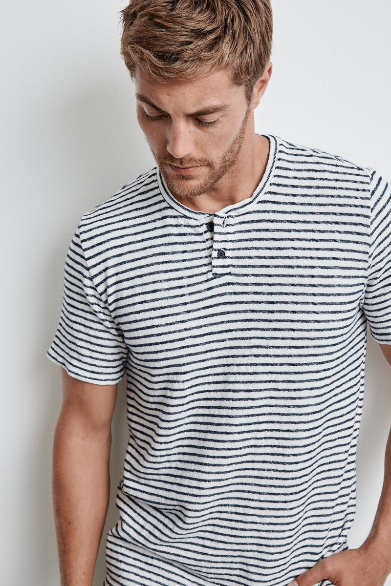 EDWARD HACCI STRIPE SHORT SLEEVE HENLEY