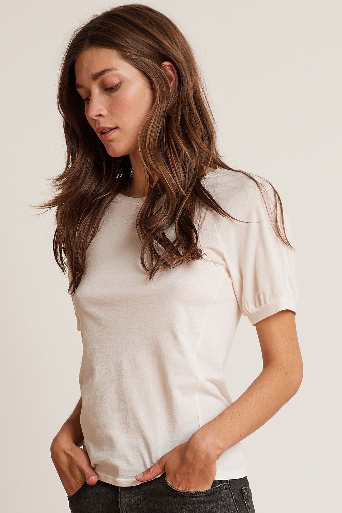 STACY GAUZY WHISPER RAGLAN PUFF SLEEVE TEE