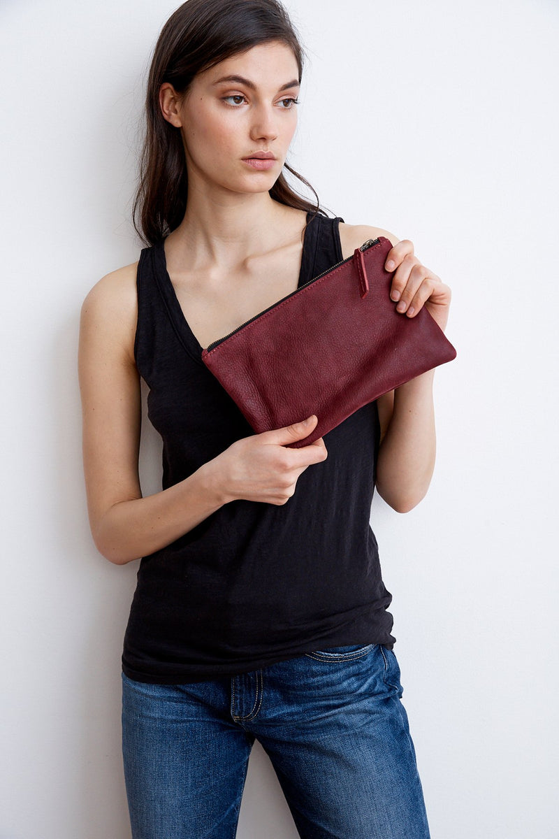 AMELIA LEATHER ZIP CLUTCH