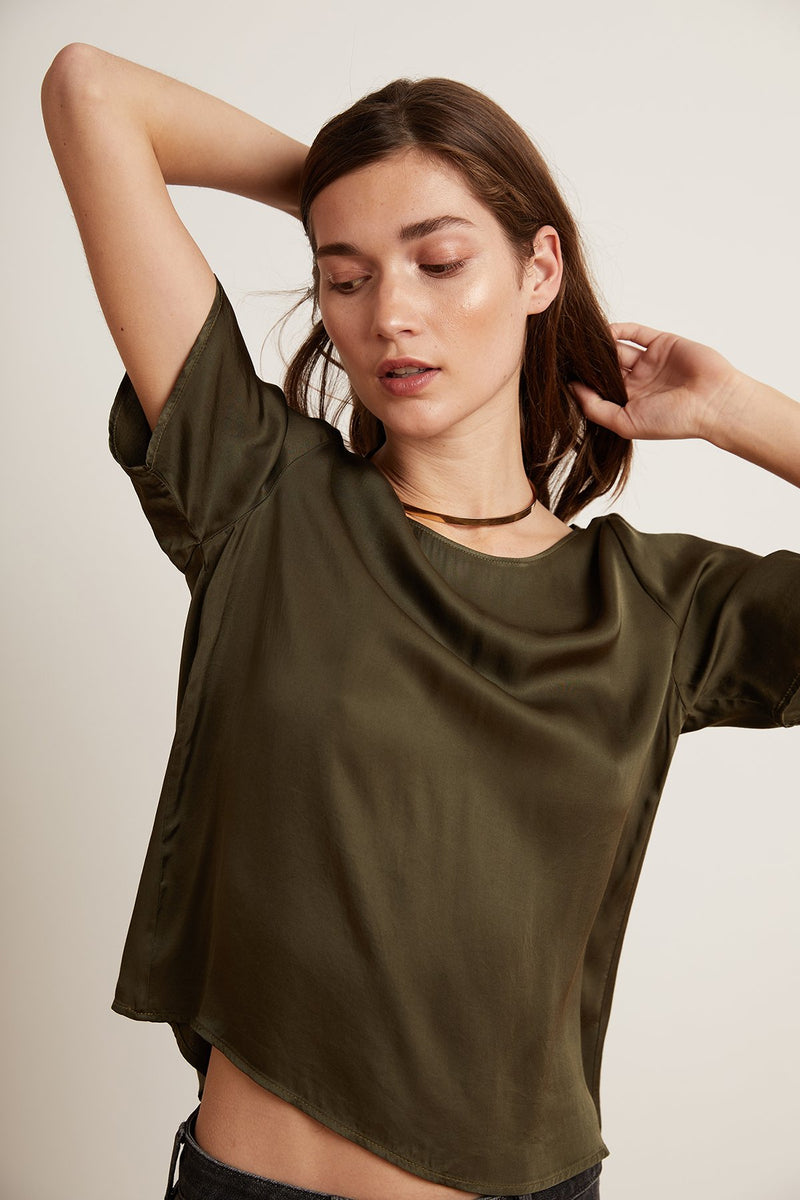 BELLA SATIN VISCOSE SHORT SLEEVE TOP