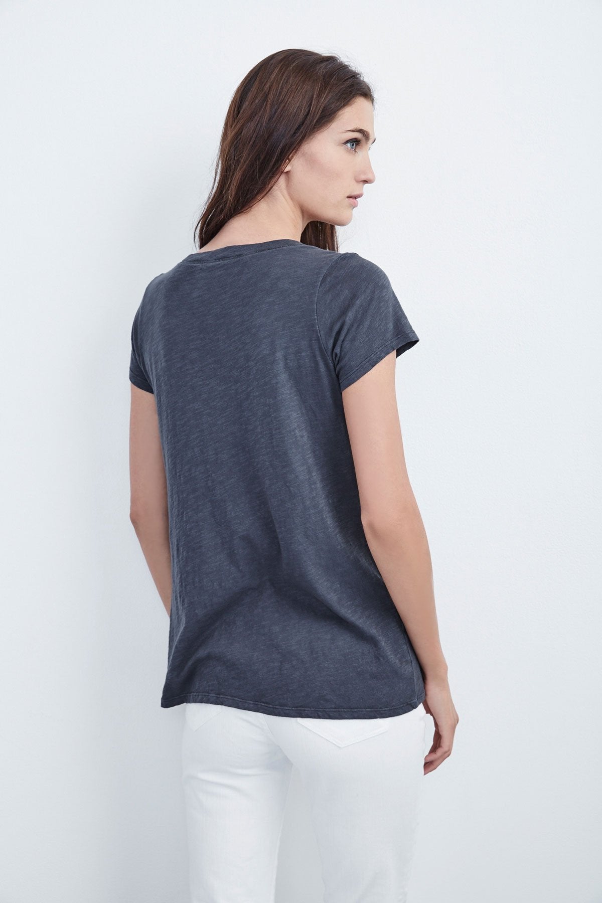 JILIAN ORIGINAL SLUB V-NECK TEE