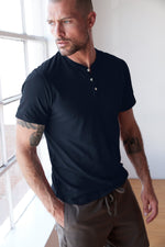 FULTON SHORT SLEEVE HENLEY