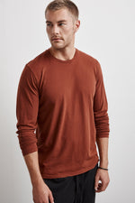 SKEETER WHISPER CLASSIC CREW NECK TEE