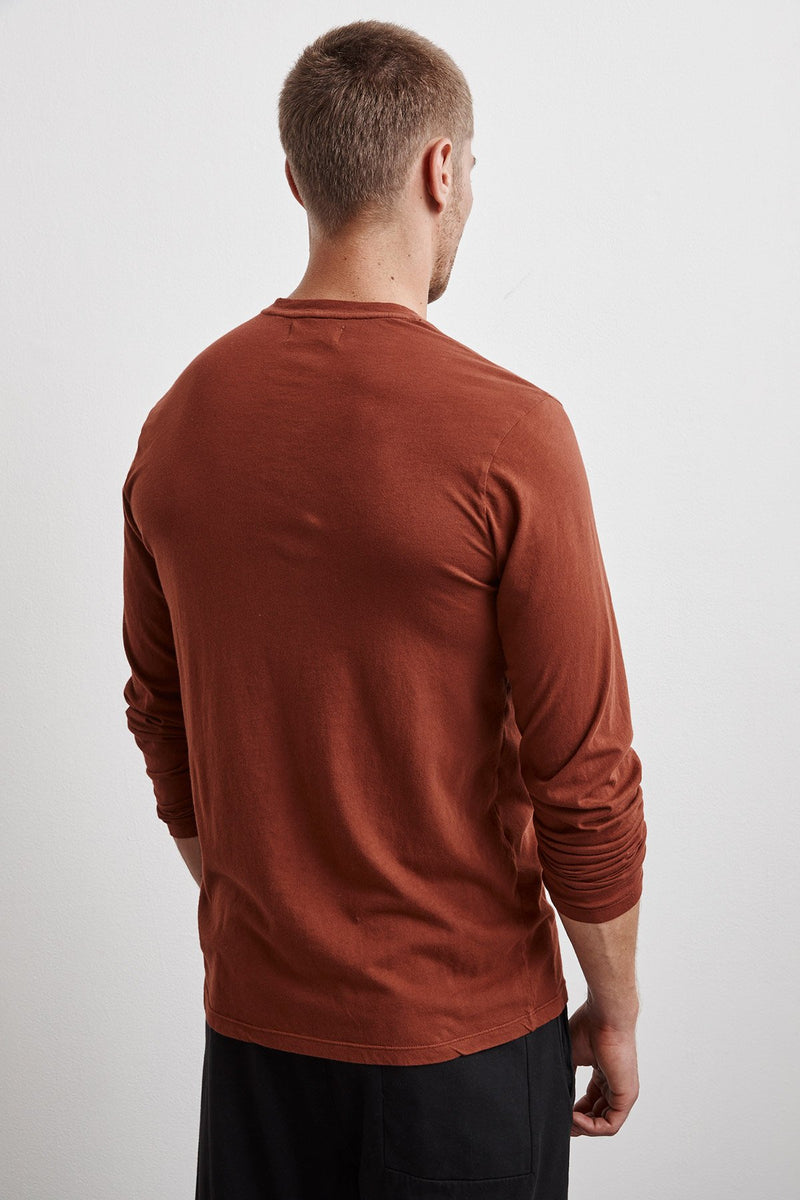 SKEETER WHISPER CLASSIC CREW NECK TEE