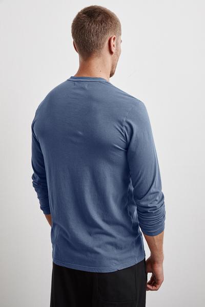 SKEETER WHISPER CLASSIC CREW NECK TEE