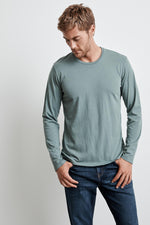 SKEETER WHISPER CLASSIC CREW NECK TEE