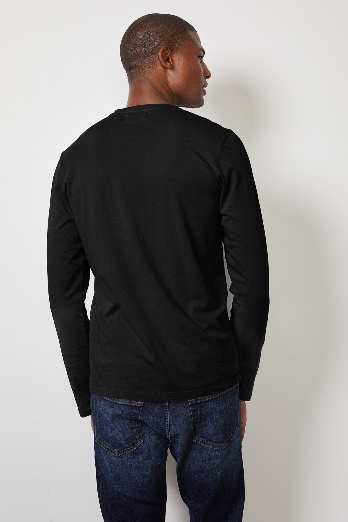 SKEETER WHISPER CLASSIC CREW NECK TEE