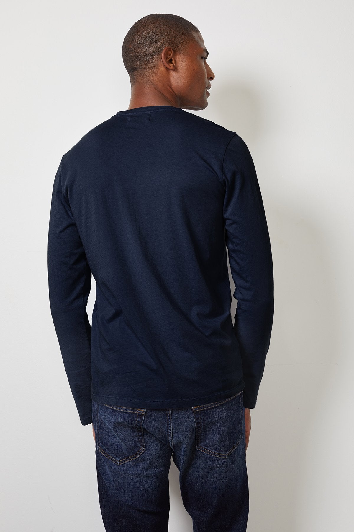 SKEETER WHISPER CLASSIC CREW NECK TEE